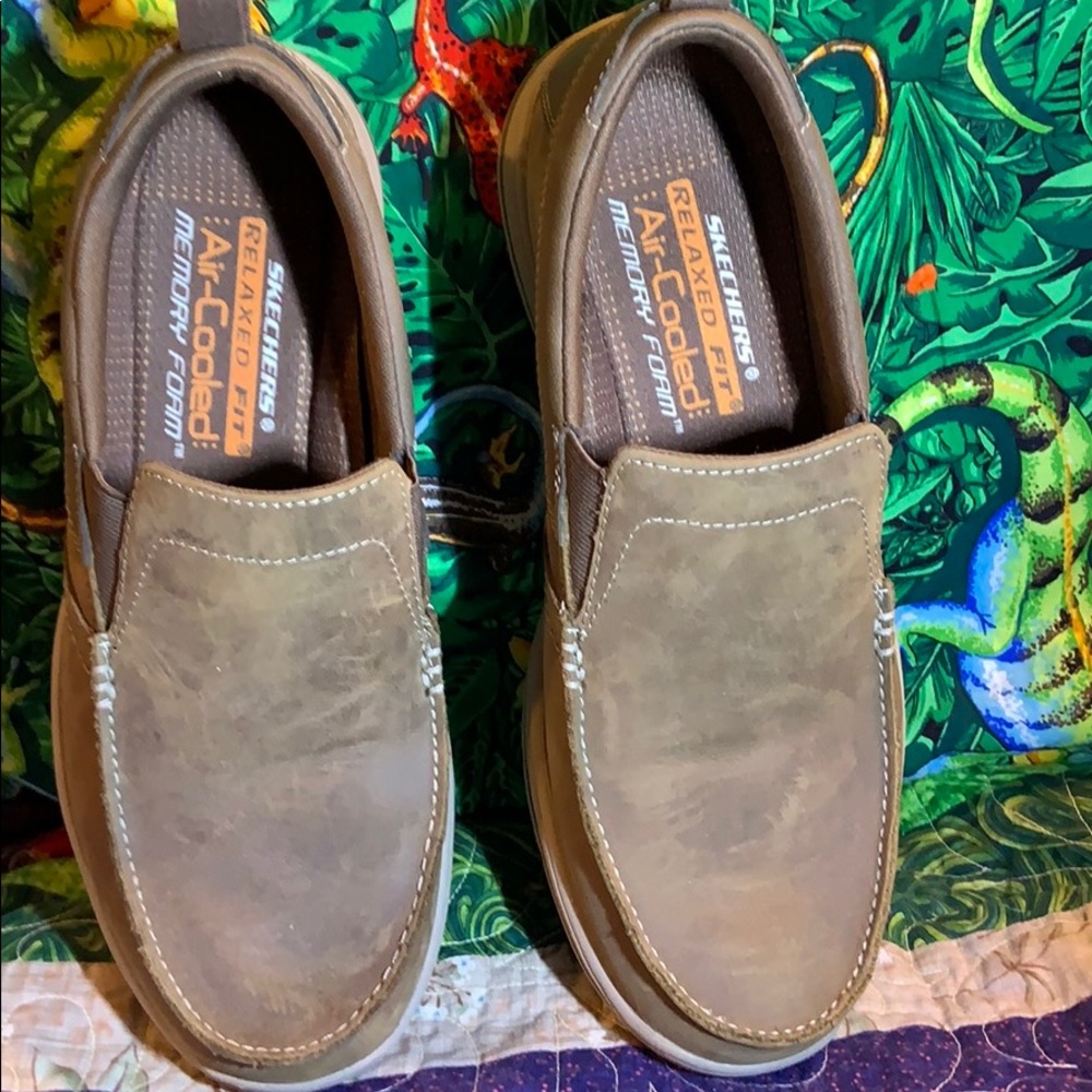 Skechers loafer shoe